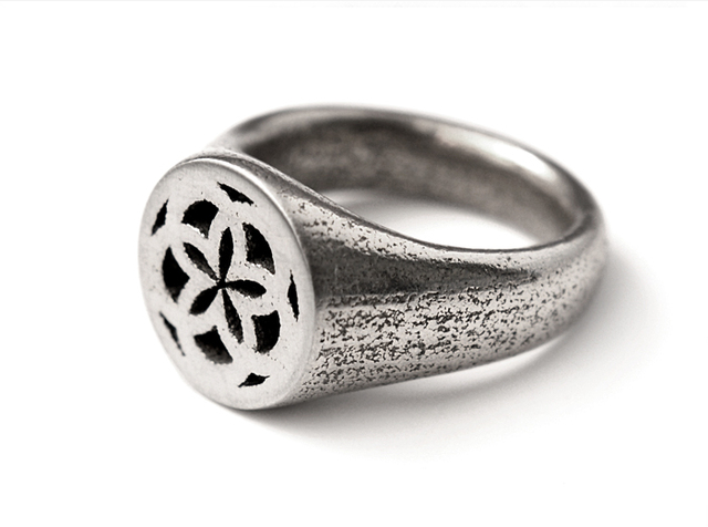Ornament Ring